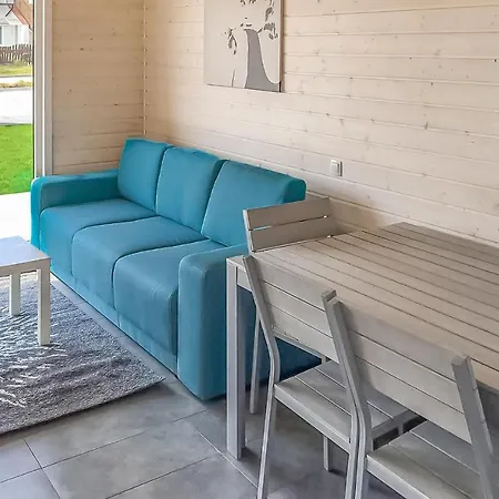 2 Bedroom In بيت للعطل *